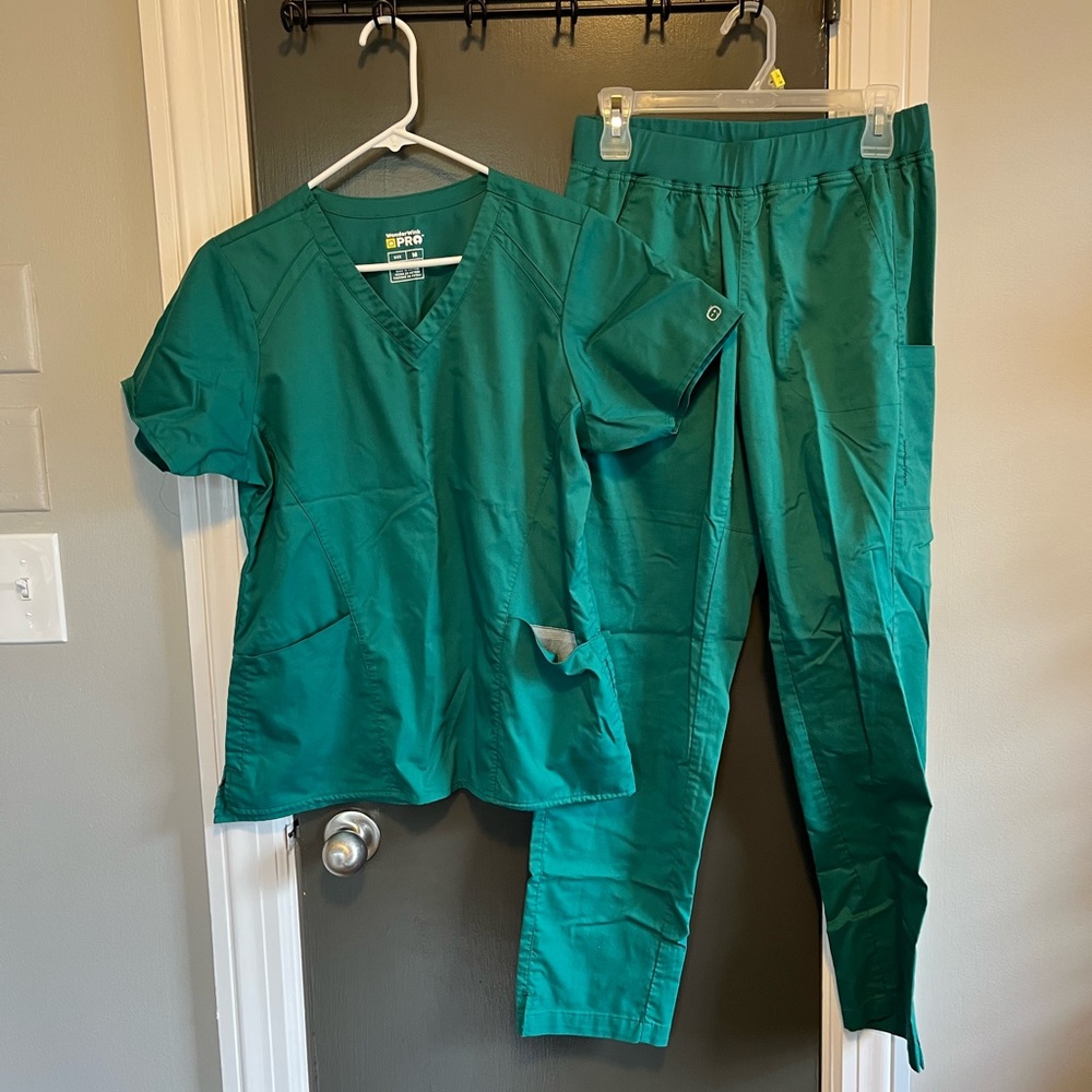 WonderWink Pro scrub set - hunter green